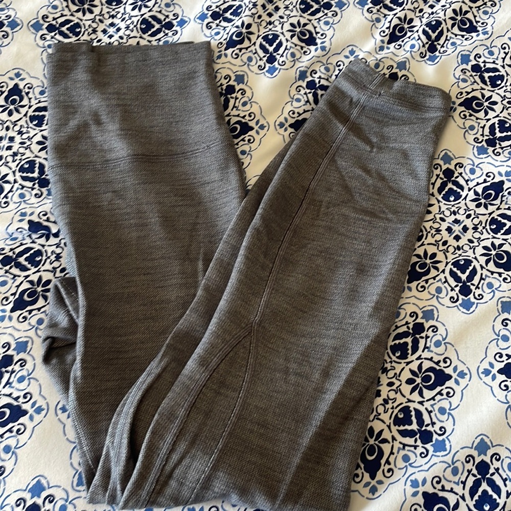 Lululemon align leggings with liner. Worn 2-3 times. No holes or stains.